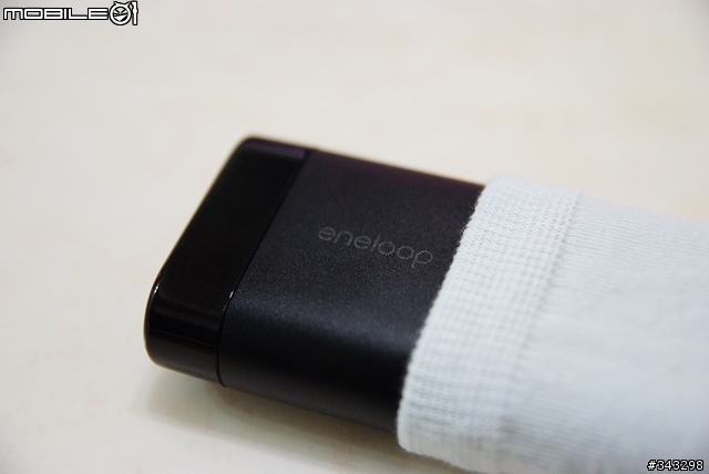 分享 SANYO eneloop kairo  三代及今年新款 隨身電暖器