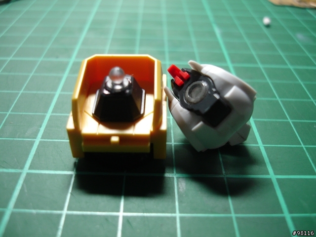 1/100 00 GUNDAM