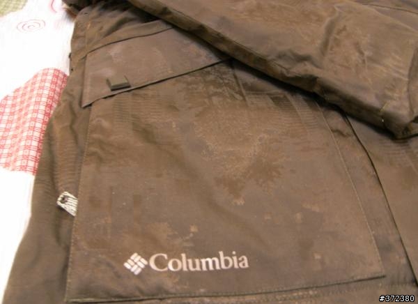 [分享] 寒冷冬天的溫暖夾克Columbia