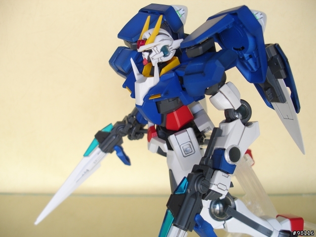 1/100 00 GUNDAM