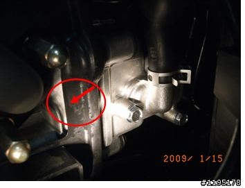 光陽 Racing 150 新車引擎會漏油...
