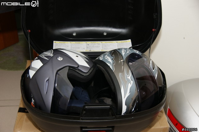 新增機車導航-[漢堡開箱]- COOCASE S-48L + GIVE E450 後行李箱