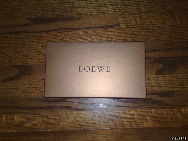 西班牙王室 御用 - LOEWE 開箱