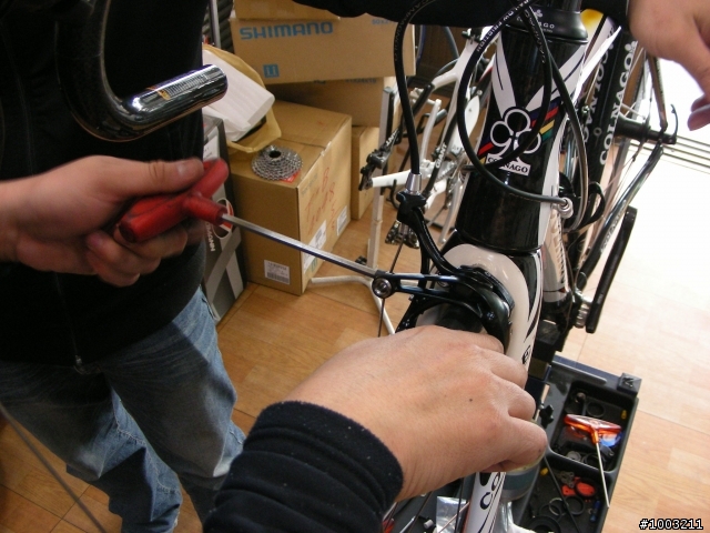 COLNAGO EPS 高裝檢完畢 指揮艇組合