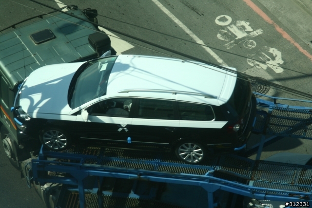(SORRY!! 已上傳圖片)Passat CC  與Passat R36 與 TIGUAN已到港了