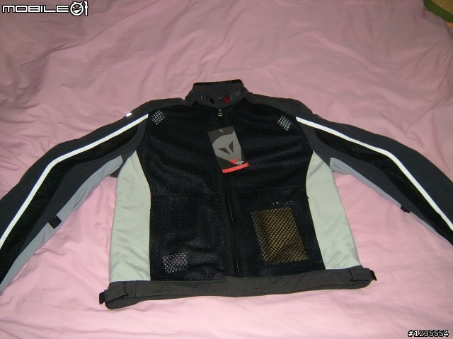 dainese g. air 2 mesh 開箱囉