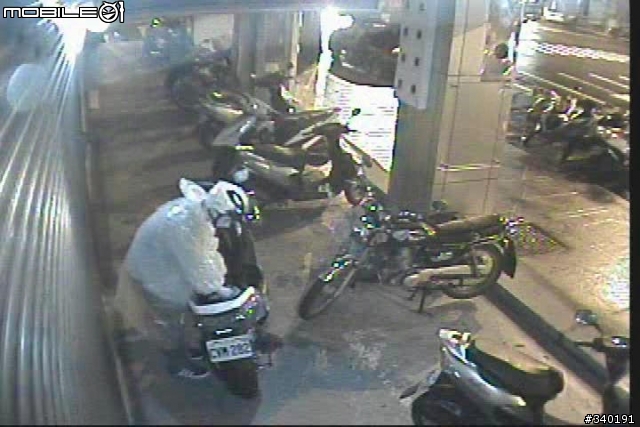 鎖上大鎖真的有用? 台北市羅斯福路六段治安真的很好? 防盜螺絲沒用?  報案沒用? 警察局對面偷兒無法無天!