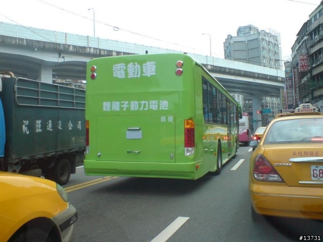 電動公車