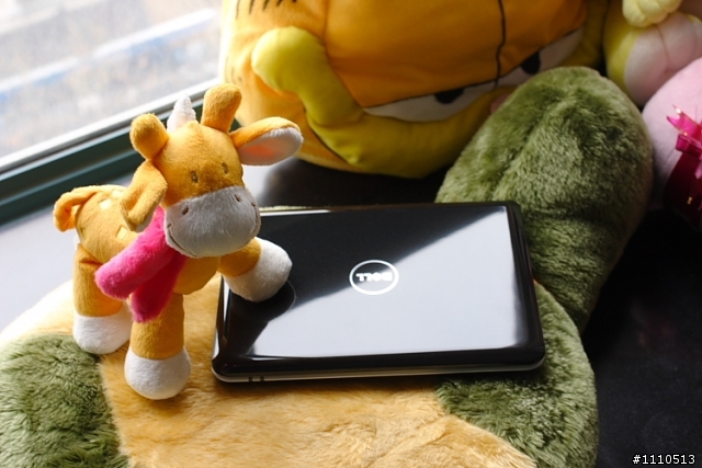 DELL Inspiron Mini9 (910) 入手试用,上点照片.