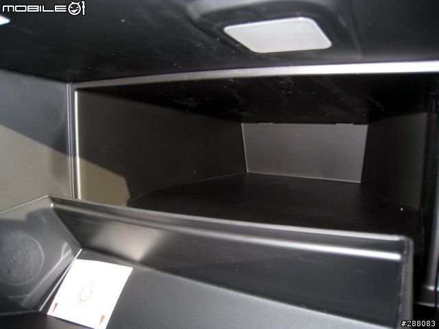 [2/8更新] [新增照片在57樓!]2010年式 MAZDA 3 5Dr/4Dr實車搶先看!!!
