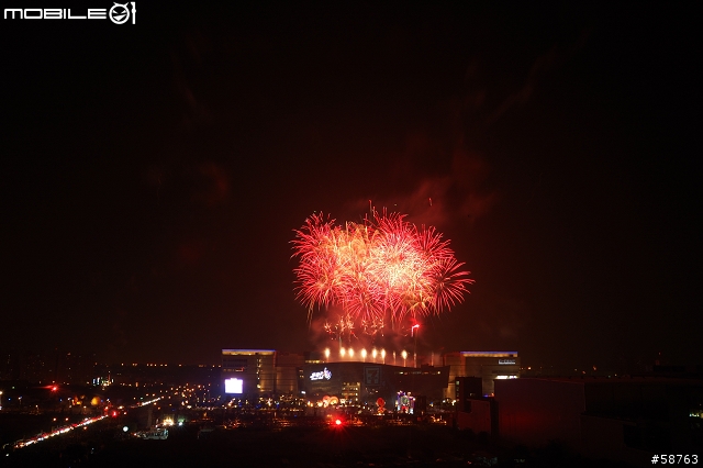 2009 高雄．夢時代跨年煙火--大家來分享吧!!