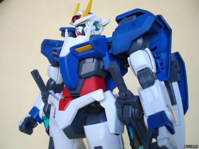 1/100 00 GUNDAM