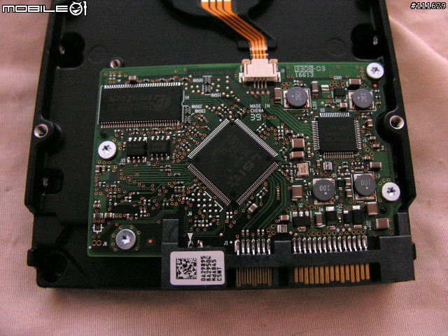 [開箱] Linksys NAS200/Hitachi 7K1000.B 1TB開箱