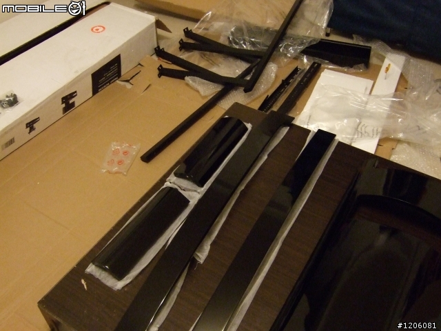 (開箱文)(補上新圖LG45FD合體)高貴不貴 不用破壞牆壁打洞 高品質電視架