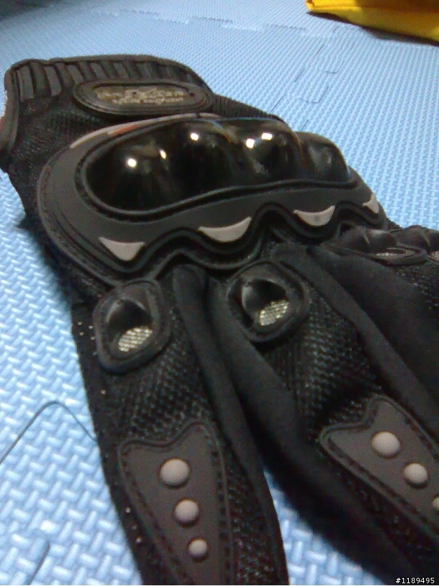 開箱開箱~PRO-BIKER手套+WGP四季防摔衣