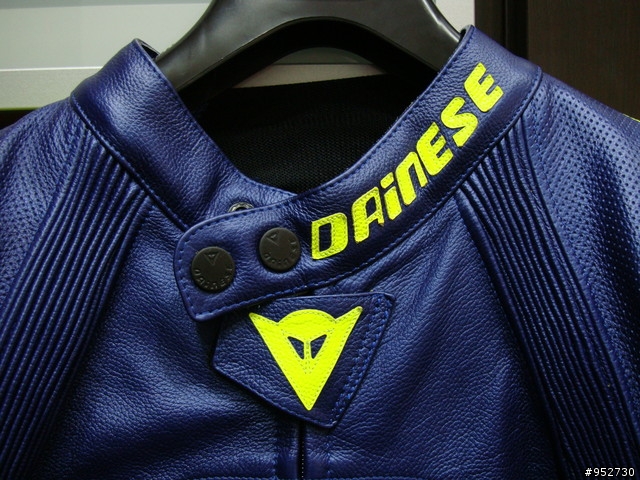 [開箱]Dainese Bora Valentino Replica 防摔皮衣入手!