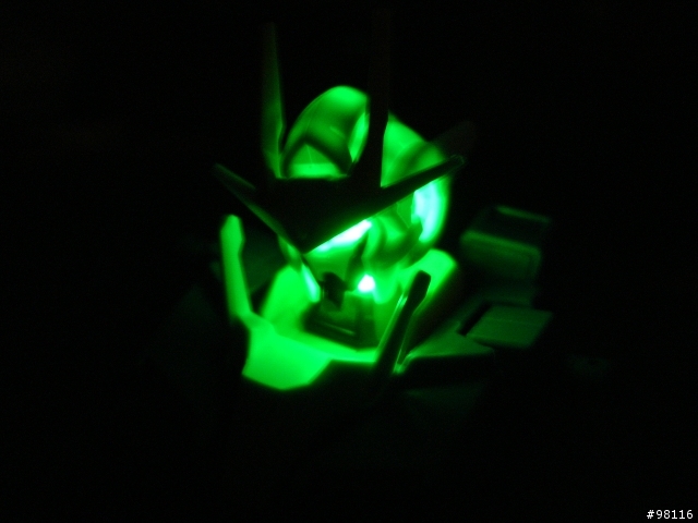 1/100 00 GUNDAM