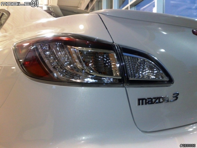 [2/8更新] [新增照片在57樓!]2010年式 MAZDA 3 5Dr/4Dr實車搶先看!!!