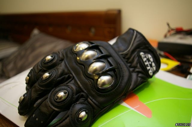 [超便宜]貓牌鈦手套