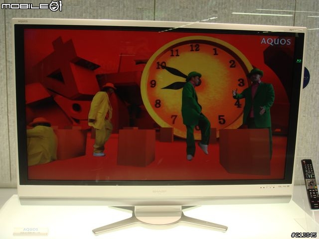 Sharp LCD TV與藍光DVD合體~~全世界第一台~發表