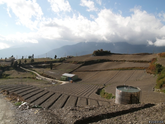 埔里->力行產業道路off road->褔壽山農場->梨山->宜蘭->台北