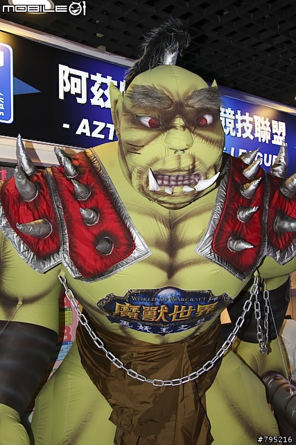 【新聞】明星玩家現身！黃立行挑戰台灣魔獸代表隊