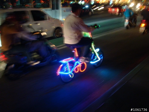 超炫的車