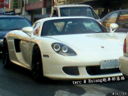 驚見保時捷旗艦白蛙王 Porsche Carrera GT