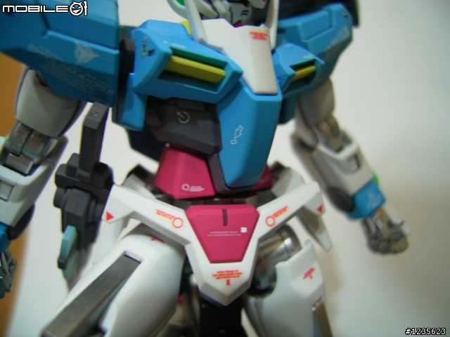 1/144 00鋼彈
