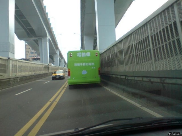 電動公車