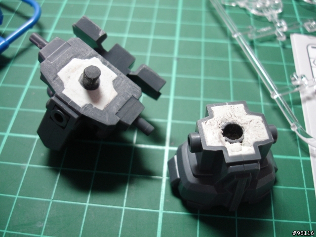 1/100 00 GUNDAM