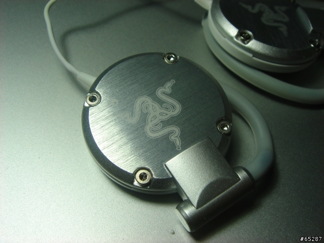 [求助]買耳機遇到這種情況不知道該不該算瑕疵.. (Razer m250)
