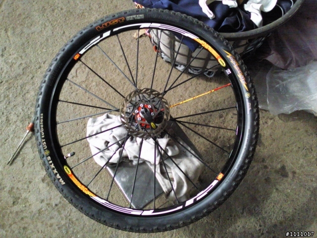 半年了..終於自己拆輪組保養了