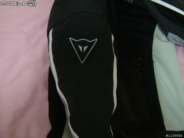 dainese g. air 2 mesh 開箱囉