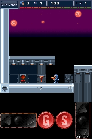 iPhone酷遊戲: 老學校遊戲機GW helmet +Rick Rocketson