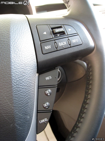 [2/8更新] [新增照片在57樓!]2010年式 MAZDA 3 5Dr/4Dr實車搶先看!!!
