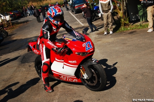 這杜卡迪.....限量的吧?!