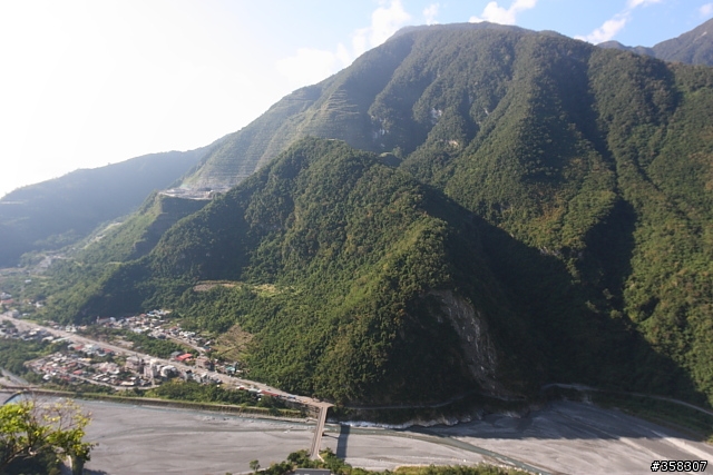 秀林新城山