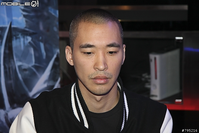 【新聞】明星玩家現身！黃立行挑戰台灣魔獸代表隊