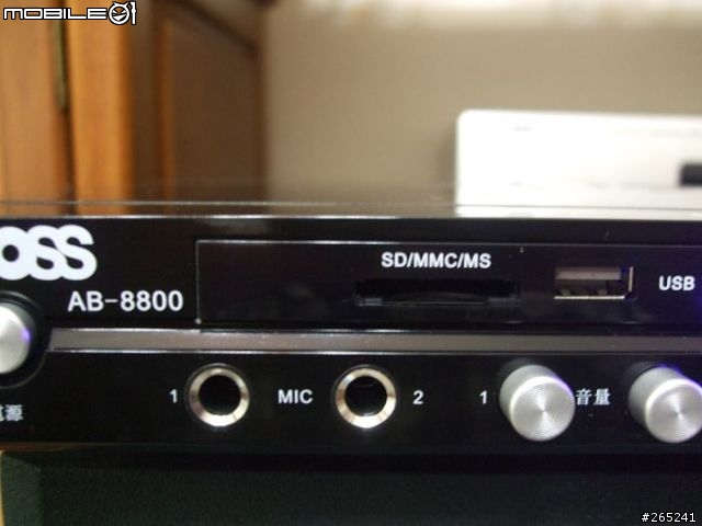 分享:ABOSS RMVB DVD影音播放器(AB-8800)  支援RM/RMVB讀取  簡單開箱文