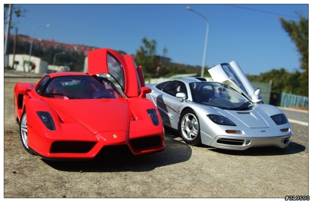 1:12 Ferrari ENZO & McLaren F1