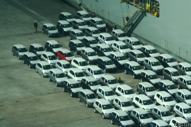 (SORRY!! 已上傳圖片)Passat CC  與Passat R36 與 TIGUAN已到港了