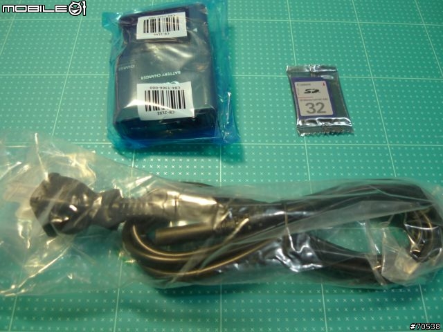 [過年就要開箱] Canon 870 IS 金棕色