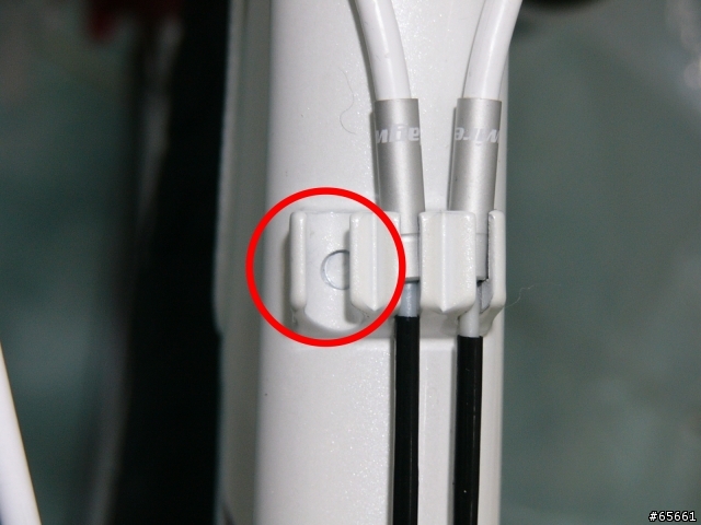 [求助]上管的煞車線座該如何固定呢？