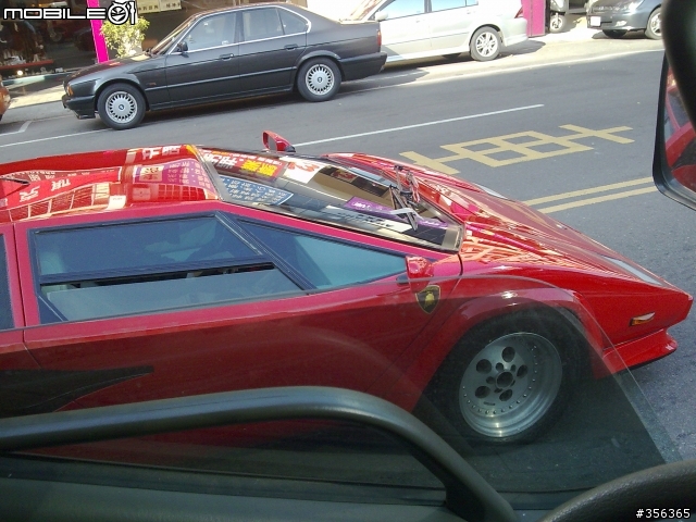 在路上看到的老超跑，超屌Lamborghini