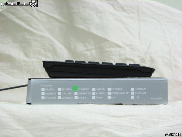 i-rocks KR-6820E 薄膜式發光電競鍵盤評測