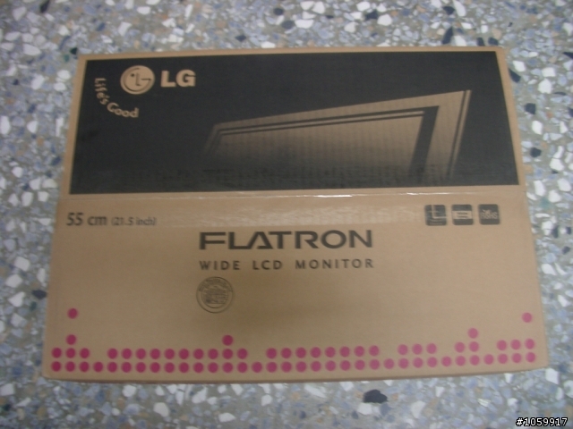LG W2261V開箱文