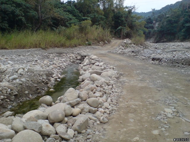 大坑附近之托兒所級off road