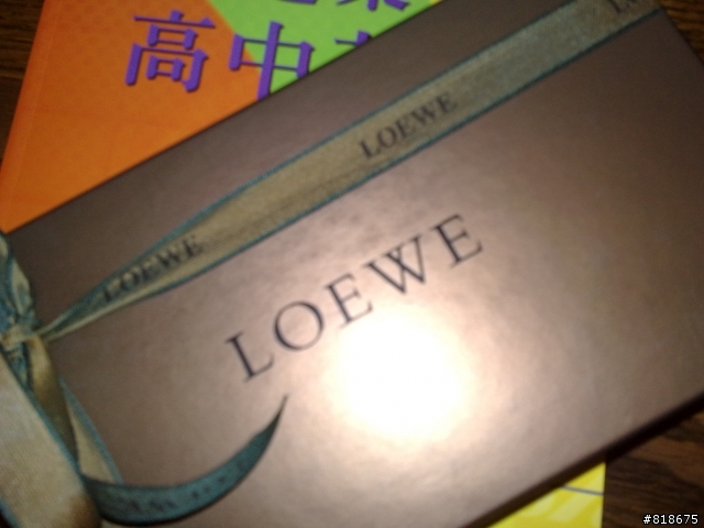 西班牙王室 御用 - LOEWE 開箱