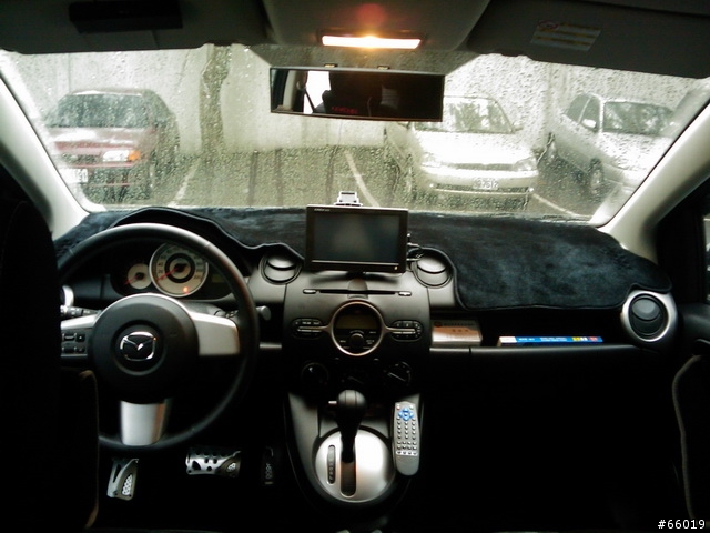 [開箱]享受VENTURI VN760帶給Mazda2的最佳視野！衛星導航、數位電視、倒車顯影一次到位